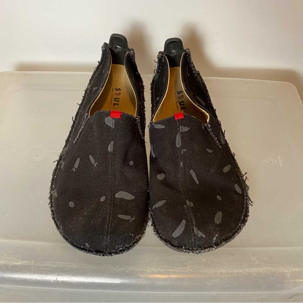 VivoBarefoot Womens Black Gray Slip On Canvas Cotton Loafers EU42 EUC